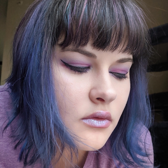 Meet Your Posher - Picture 2 of 3